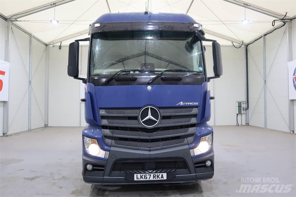 Mercedes-Benz Actros 2543 Conventional Trucks / Tractor Trucks