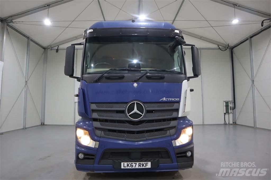 Mercedes-Benz ACTROS 2543 Conventional Trucks / Tractor Trucks