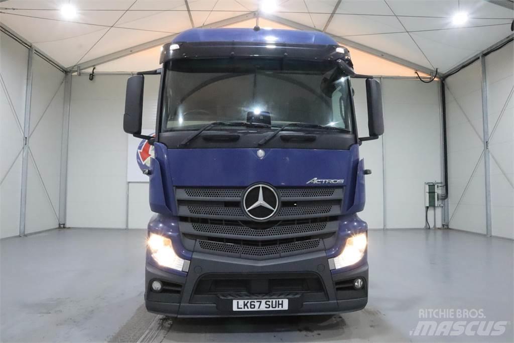 Mercedes-Benz ACTROS 2543 Conventional Trucks / Tractor Trucks