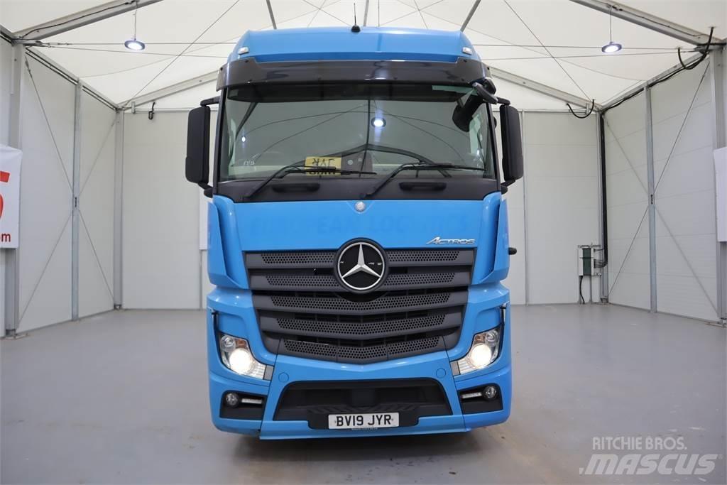 Mercedes-Benz Actros 2545 Conventional Trucks / Tractor Trucks