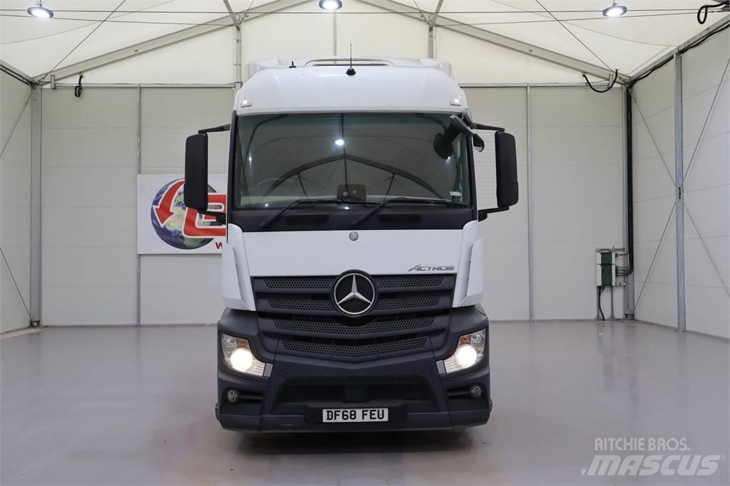 Mercedes-Benz Actros 2545 Conventional Trucks / Tractor Trucks