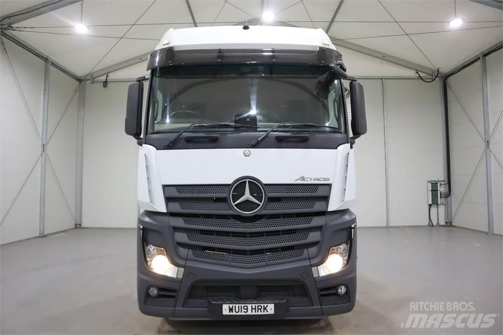 Mercedes-Benz Actros 2545 Conventional Trucks / Tractor Trucks