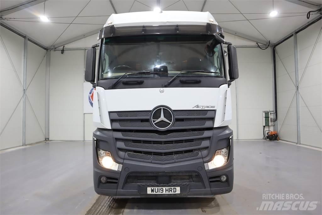 Mercedes-Benz Actros 2545 Conventional Trucks / Tractor Trucks