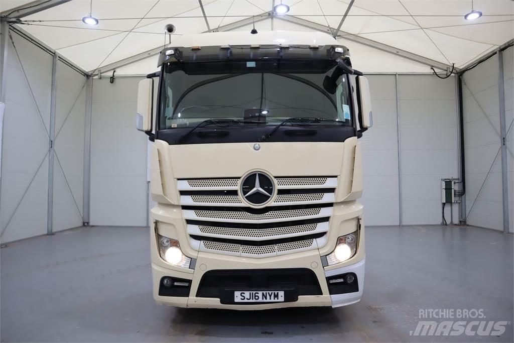 Mercedes-Benz Actros 2545 Conventional Trucks / Tractor Trucks
