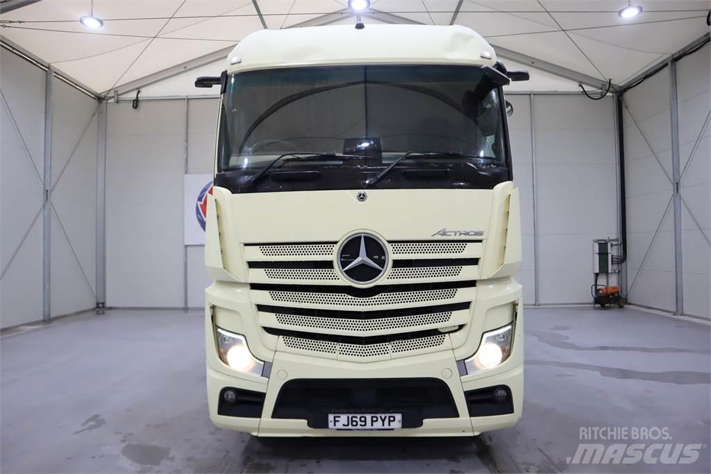 Mercedes-Benz Actros 2545 Conventional Trucks / Tractor Trucks
