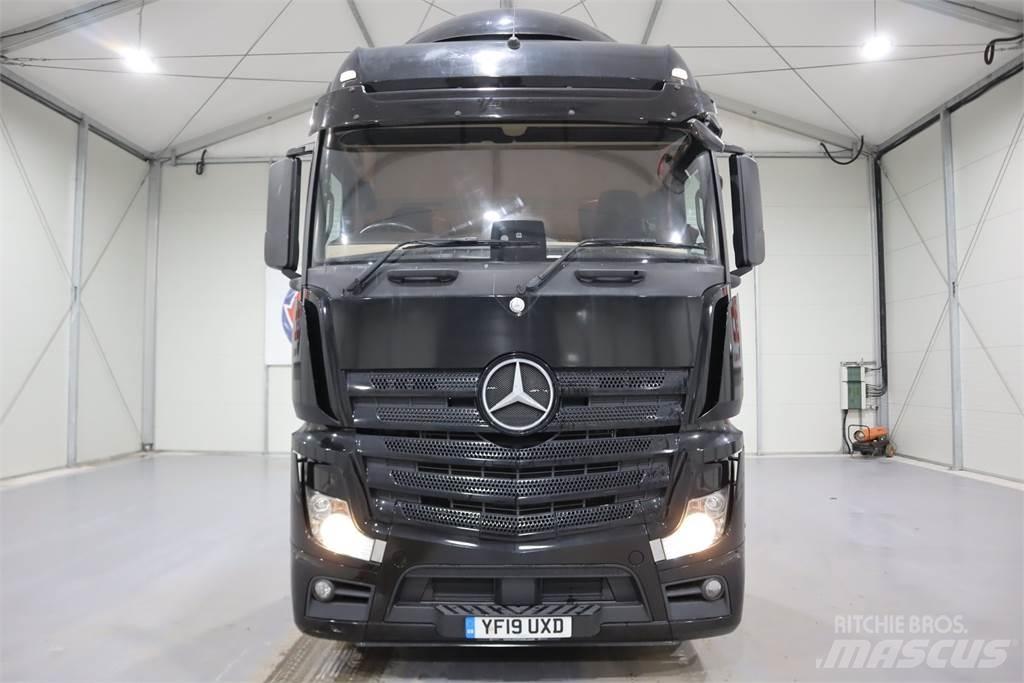 Mercedes-Benz Actros 2545 Conventional Trucks / Tractor Trucks