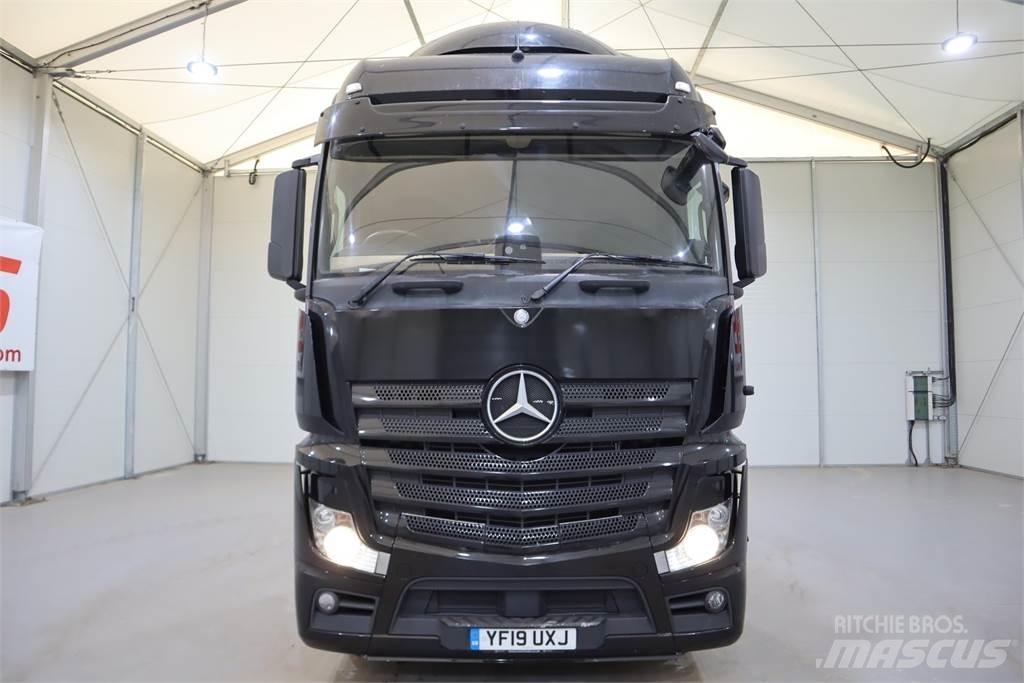 Mercedes-Benz Actros 2545 Conventional Trucks / Tractor Trucks