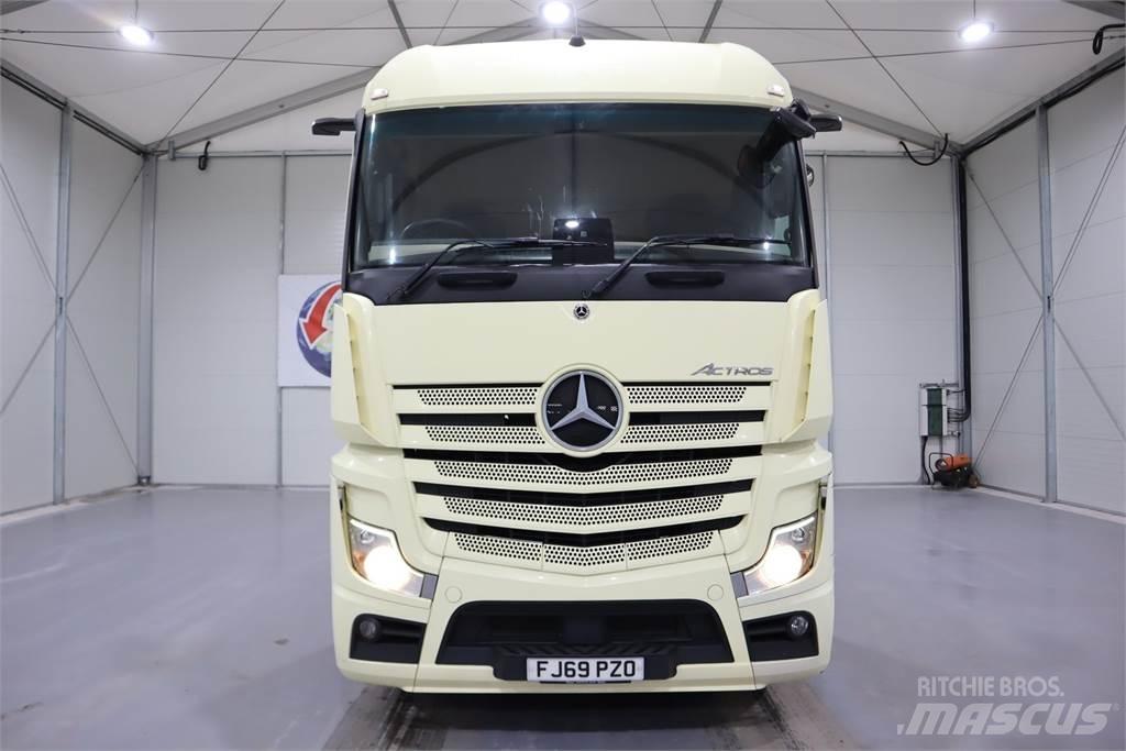 Mercedes-Benz Actros 2545 Conventional Trucks / Tractor Trucks