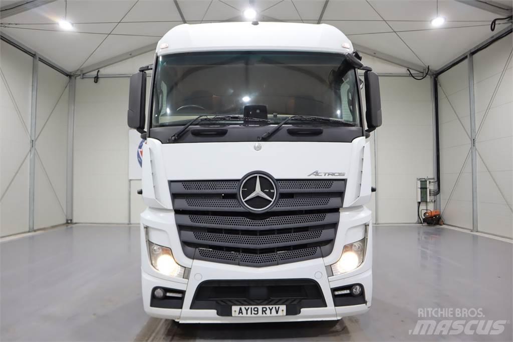 Mercedes-Benz Actros 2545 Conventional Trucks / Tractor Trucks