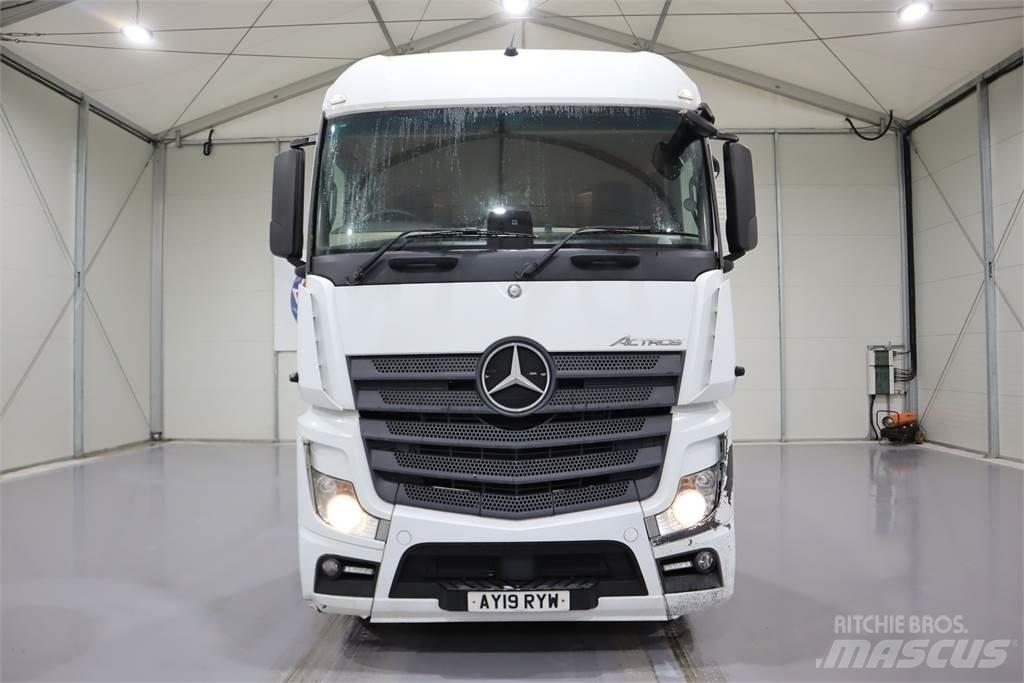 Mercedes-Benz Actros 2545 Conventional Trucks / Tractor Trucks