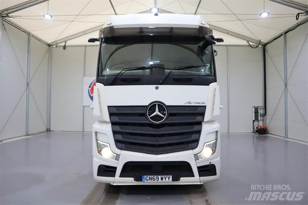Mercedes-Benz Actros 2545 Conventional Trucks / Tractor Trucks