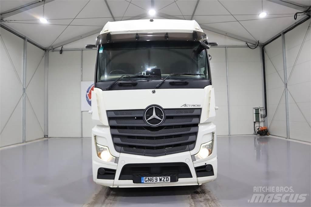 Mercedes-Benz Actros 2545 Conventional Trucks / Tractor Trucks