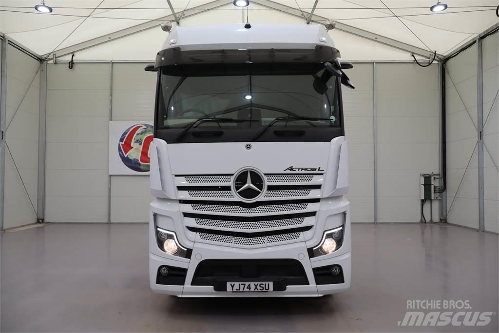 Mercedes-Benz Actros 2545 Conventional Trucks / Tractor Trucks