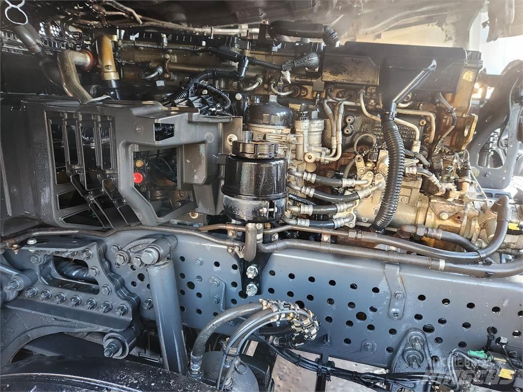 Mercedes-Benz ACTROS 2545 Conventional Trucks / Tractor Trucks