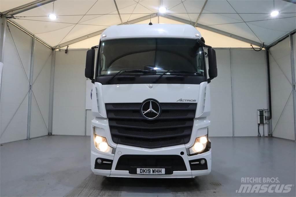 Mercedes-Benz ACTROS 2545 Conventional Trucks / Tractor Trucks