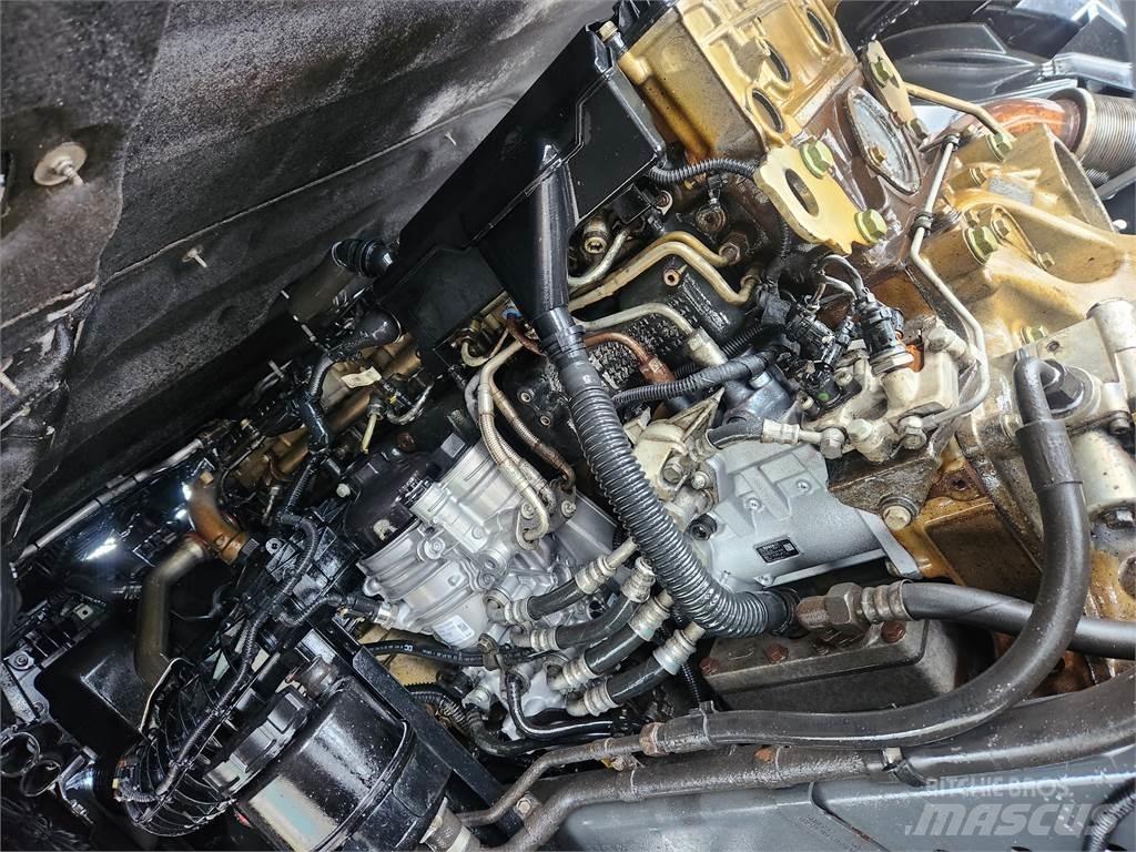 Mercedes-Benz ACTROS 2545 Conventional Trucks / Tractor Trucks