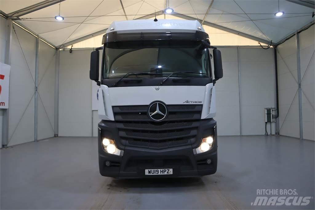 Mercedes-Benz ACTROS 2545 Conventional Trucks / Tractor Trucks