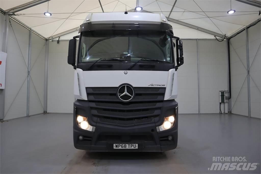 Mercedes-Benz ACTROS 2545 Conventional Trucks / Tractor Trucks