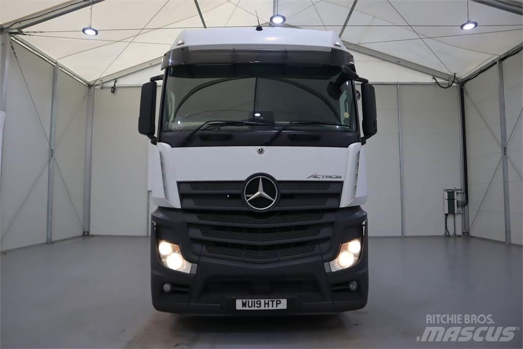 Mercedes-Benz ACTROS 2545 Conventional Trucks / Tractor Trucks