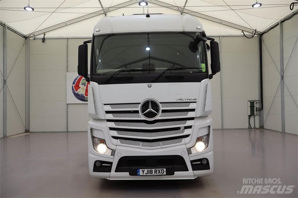 Mercedes-Benz ACTROS 2546 Conventional Trucks / Tractor Trucks