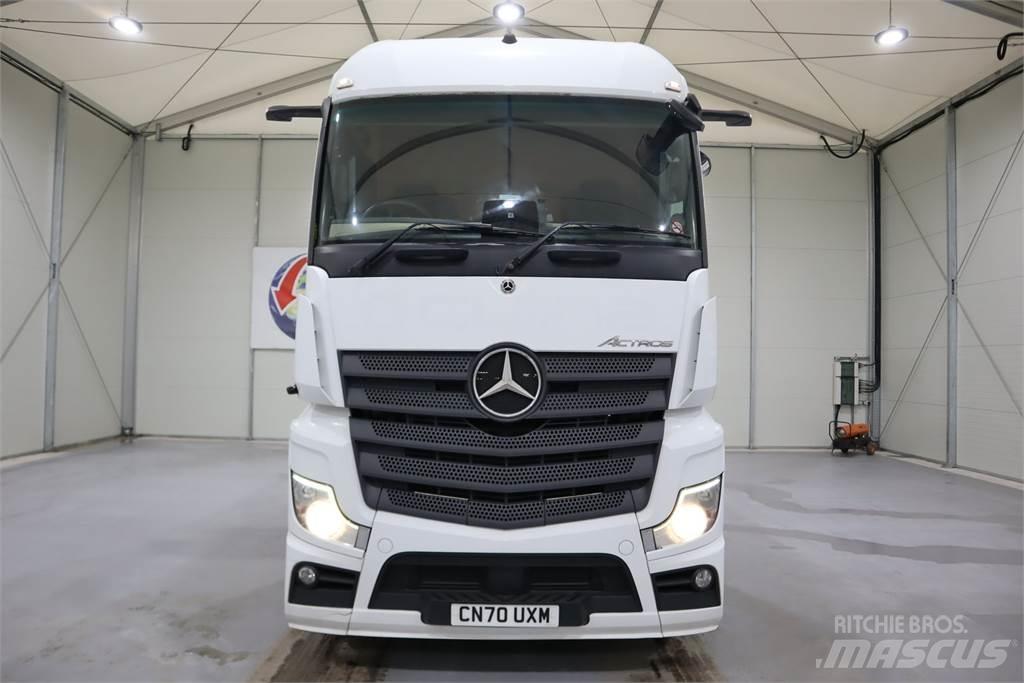 Mercedes-Benz Actros 2548 Conventional Trucks / Tractor Trucks