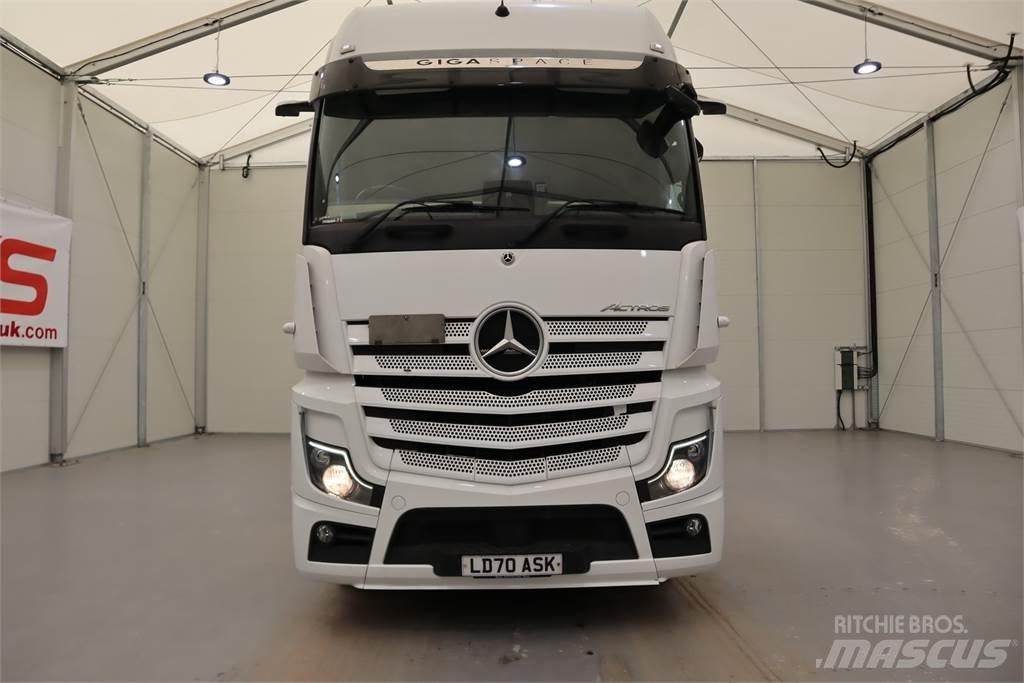 Mercedes-Benz ACTROS 2551 Conventional Trucks / Tractor Trucks