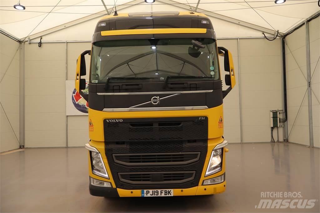 Volvo FH460 Conventional Trucks / Tractor Trucks