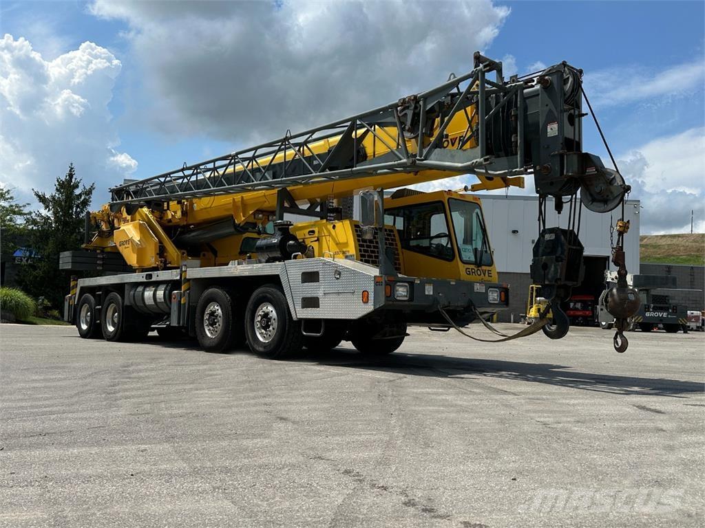 Grove TMS700E Mobile and all terrain cranes