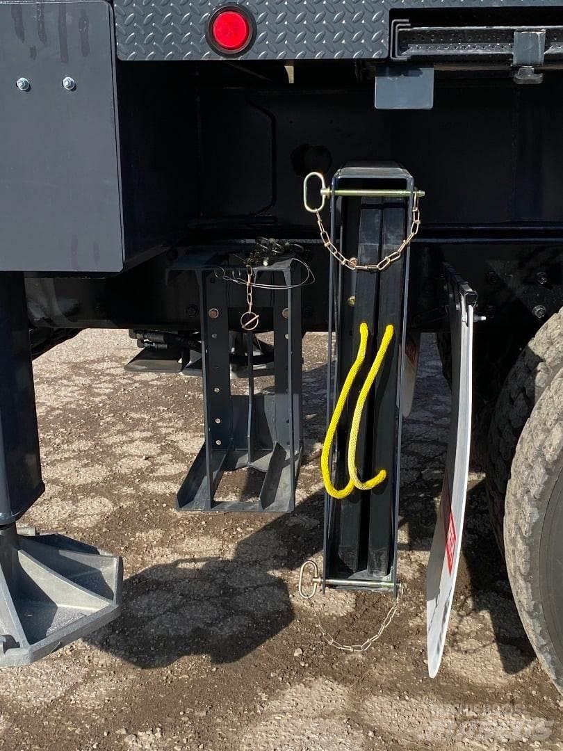 Manitex 30112 S Boom / Crane / Bucket Trucks