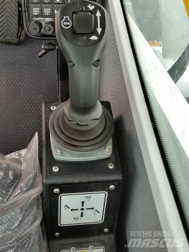 Manitex TC500 Boom / Crane / Bucket Trucks