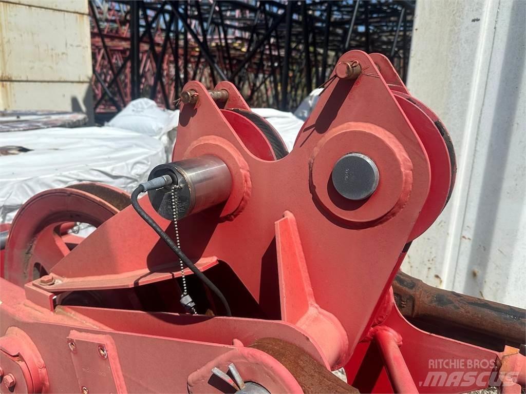 Manitowoc  Booms and dippers