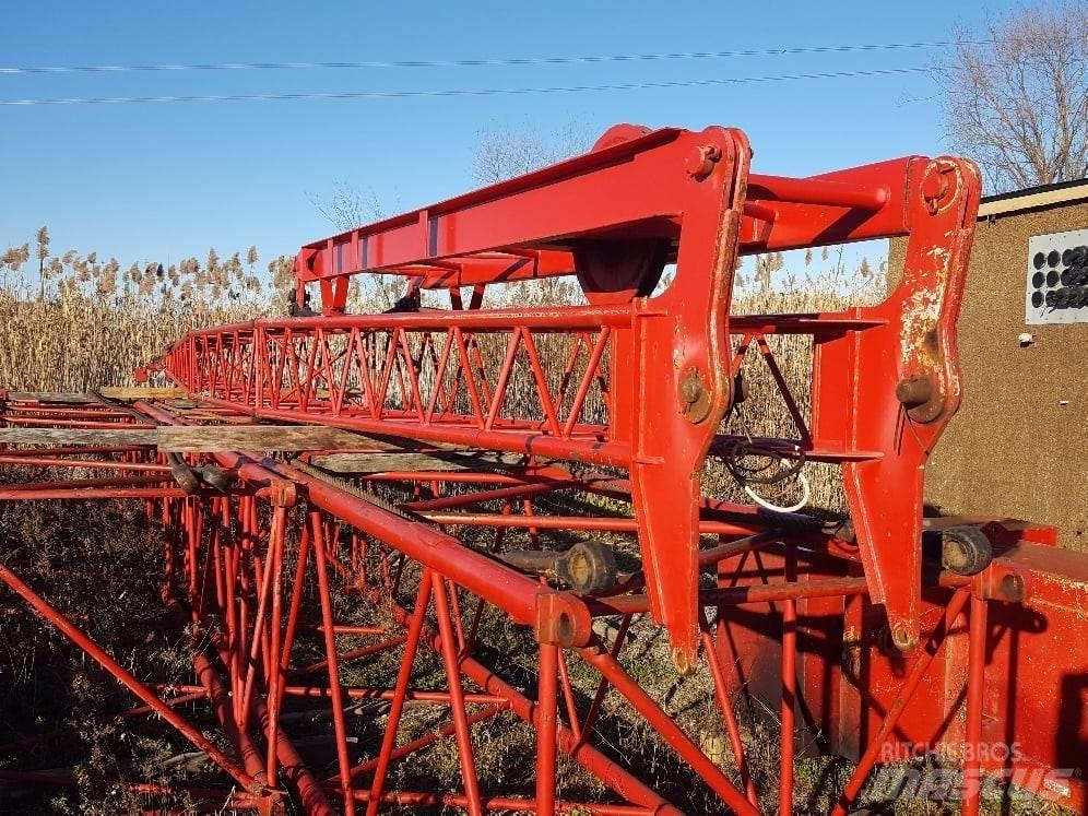 Manitowoc M65W Booms and dippers