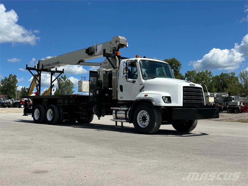 National 680H Boom / Crane / Bucket Trucks