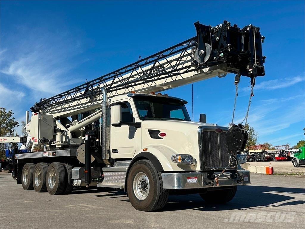 National NBT60 Boom / Crane / Bucket Trucks