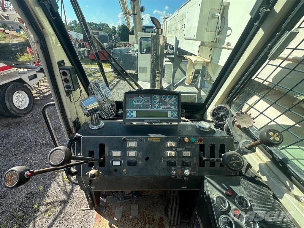 Terex T 230 Mobile and all terrain cranes
