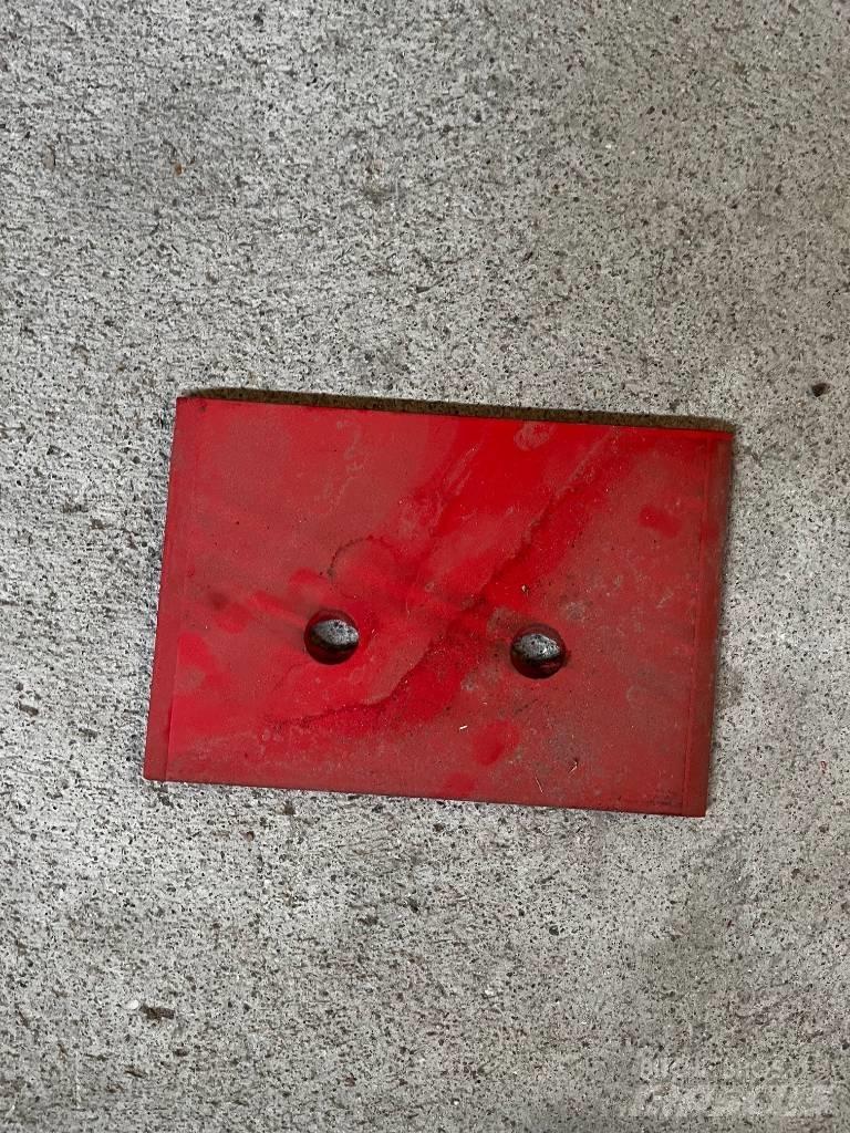 Universal Plogdelar Plows