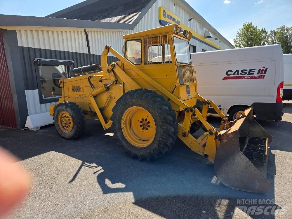 BM Volvo 621 Wheel Loaders