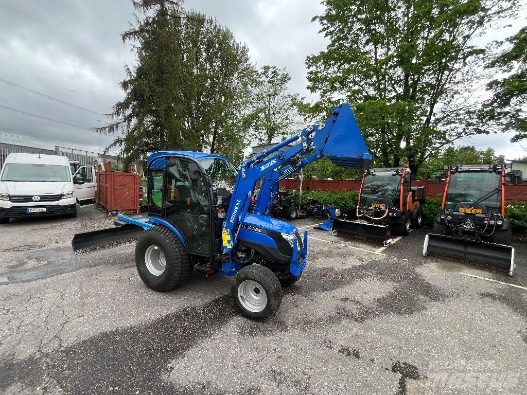 Solis 26 9+9 Compact tractors