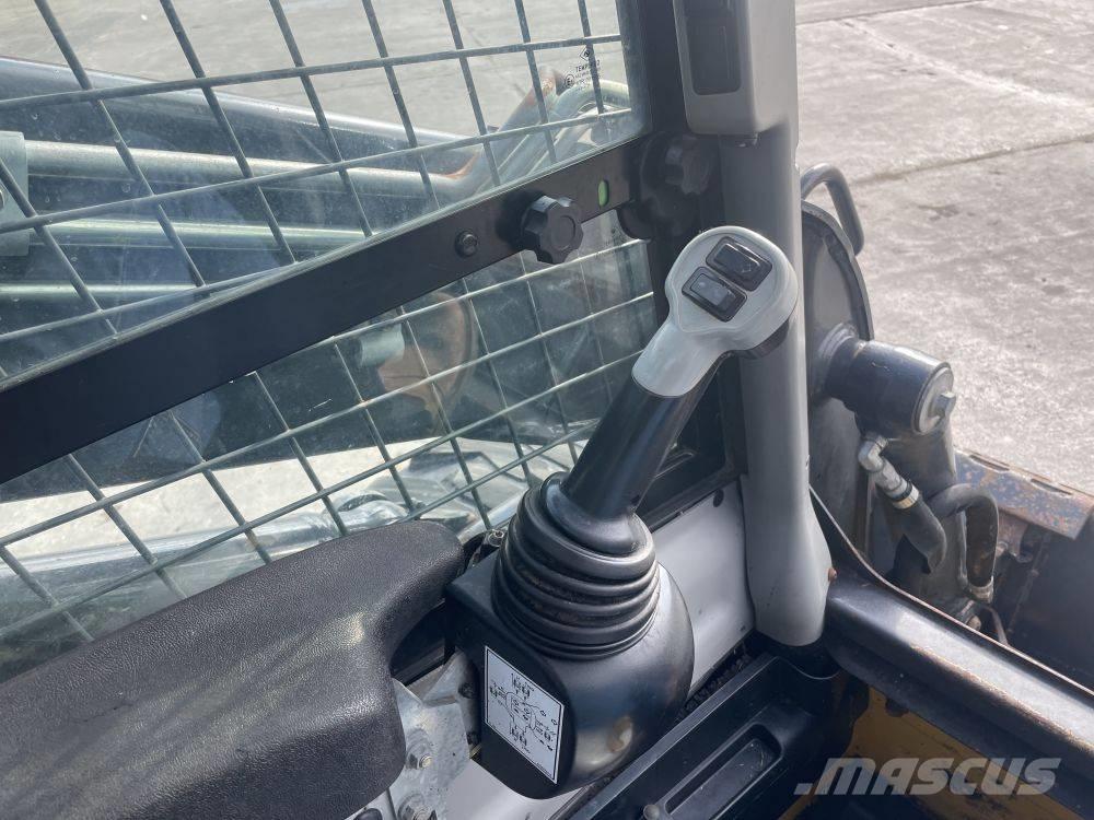 New Holland L 234 Skid Steer Loaders