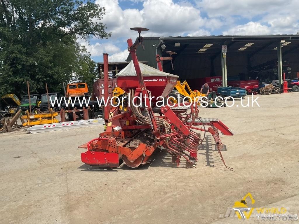 Kverneland Accord Farm Drills