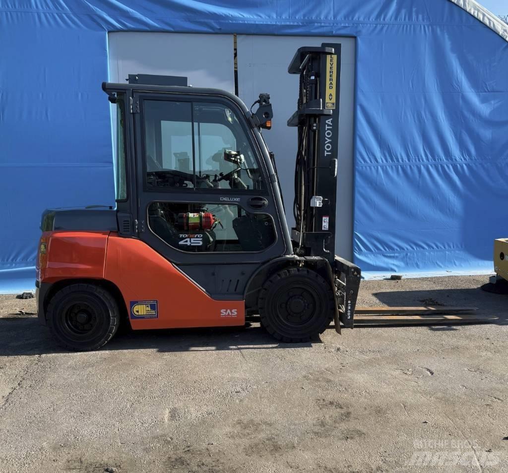Toyota truck 8 FD40N Diesel Forklifts