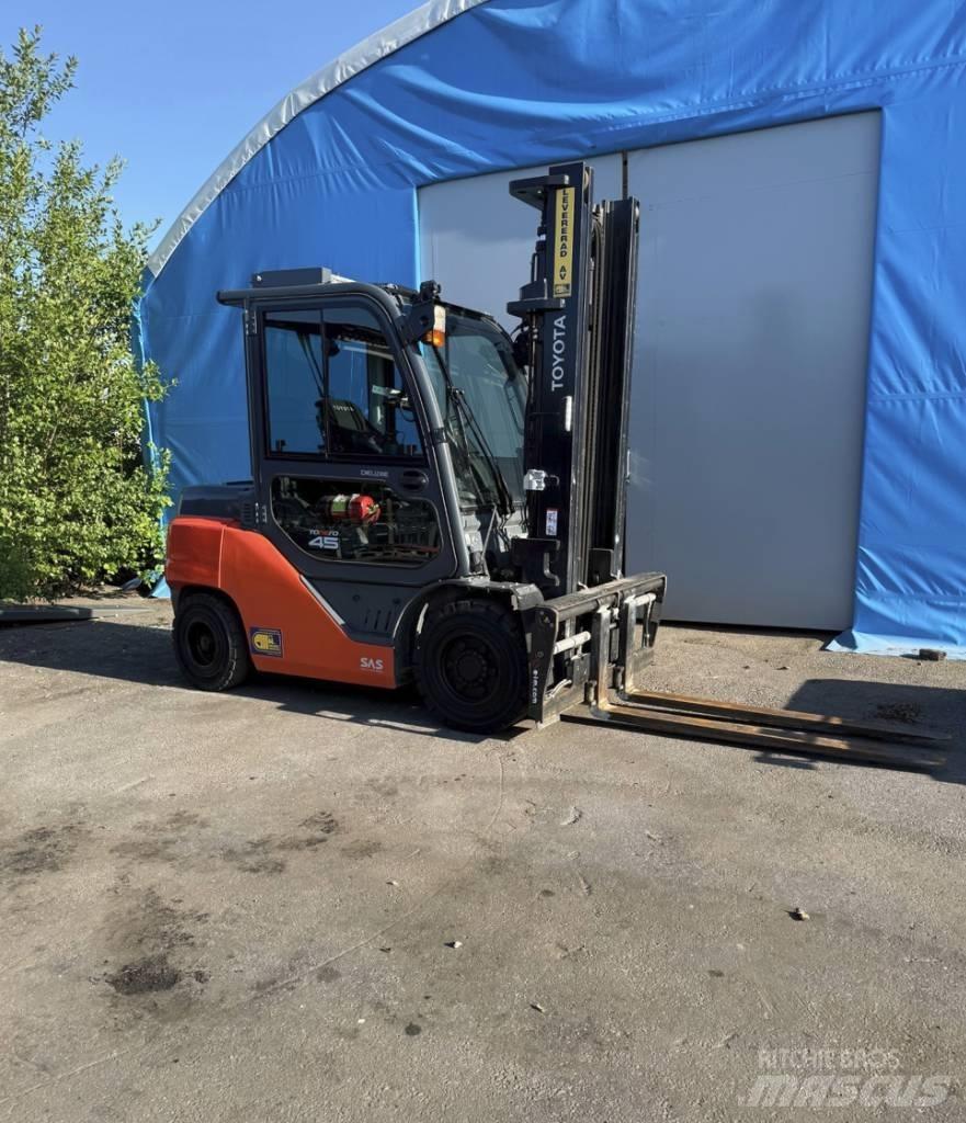 Toyota truck 8 FD40N Diesel Forklifts