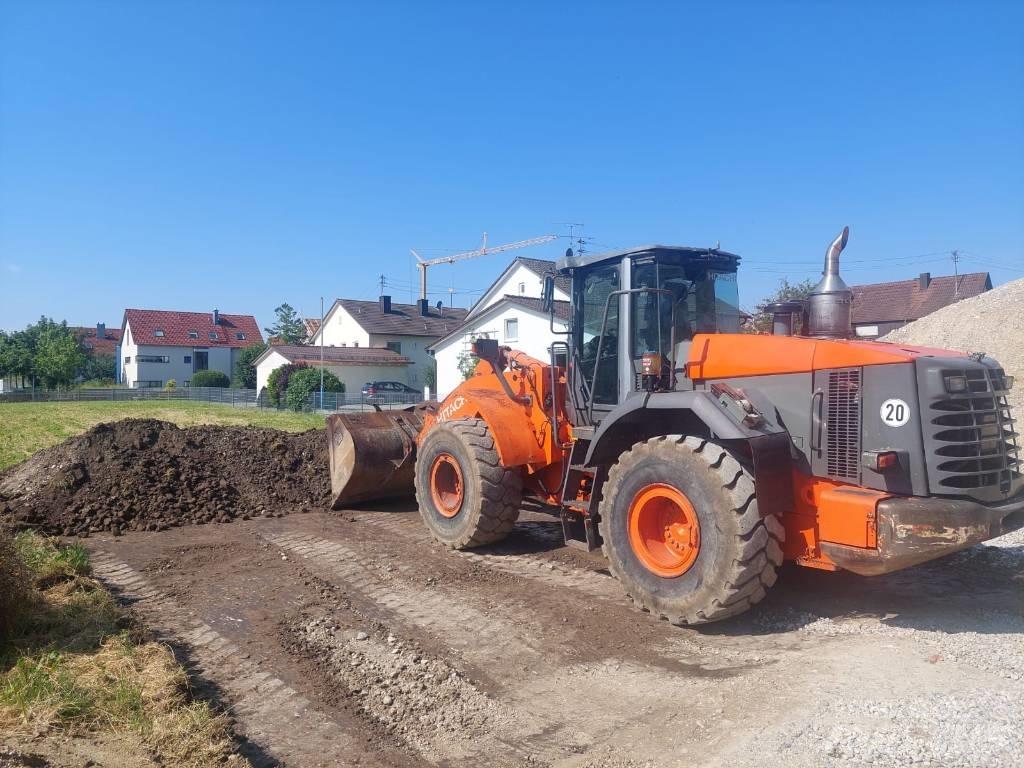 Hitachi ZW 220 Wheel Loaders