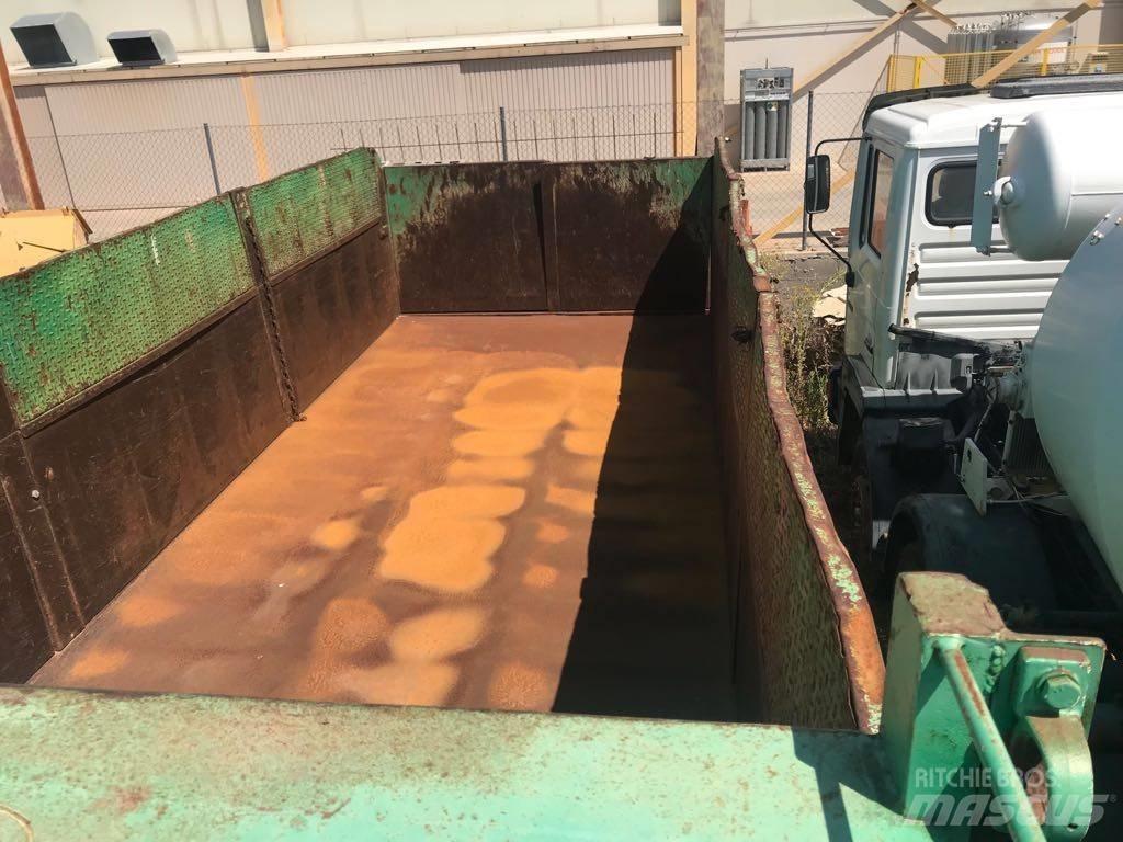 Iveco Trakker 350 Dump Trucks