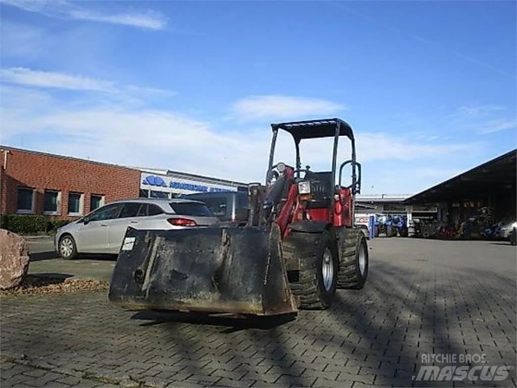 Schäffer 2430 Wheel Loaders
