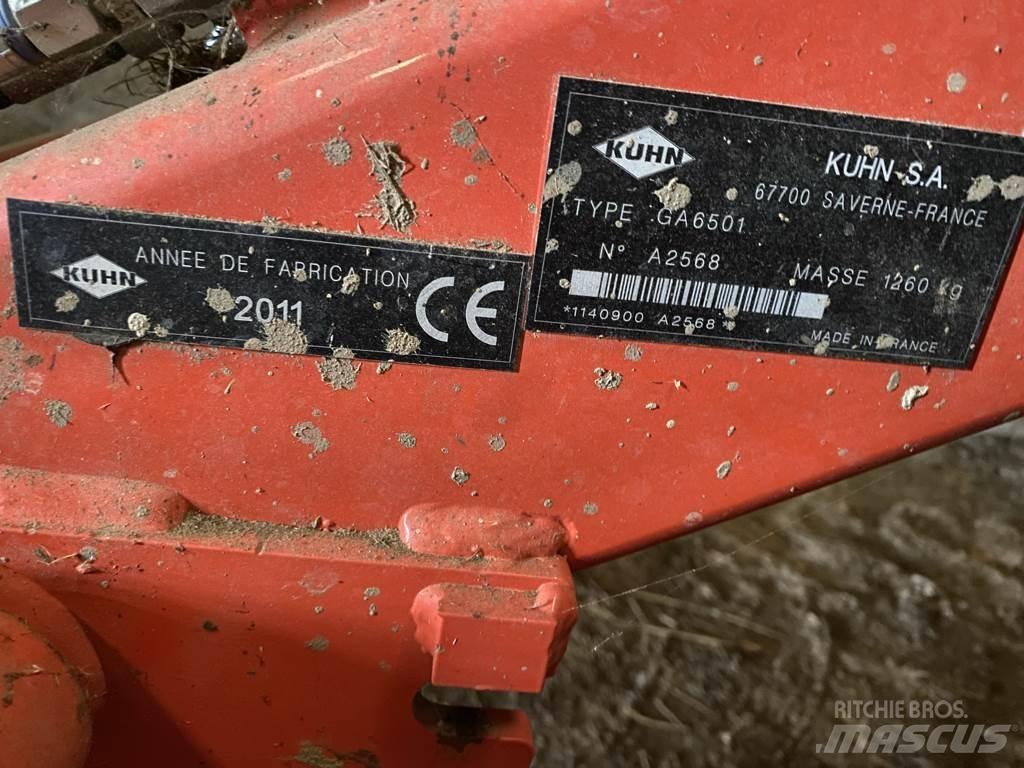 Kuhn GA 6501 Swathers \ Windrowers