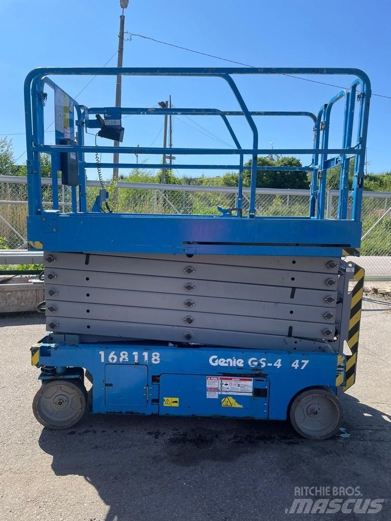 Genie GS 4047 Scissor Lifts