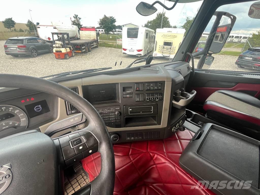 Volvo FM 11 410 Cab & Chassis Trucks