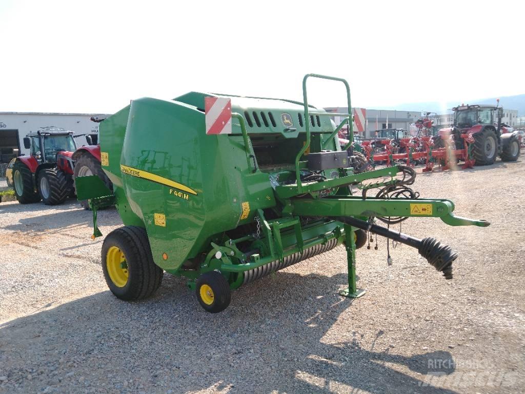 John Deere F441M Round Balers
