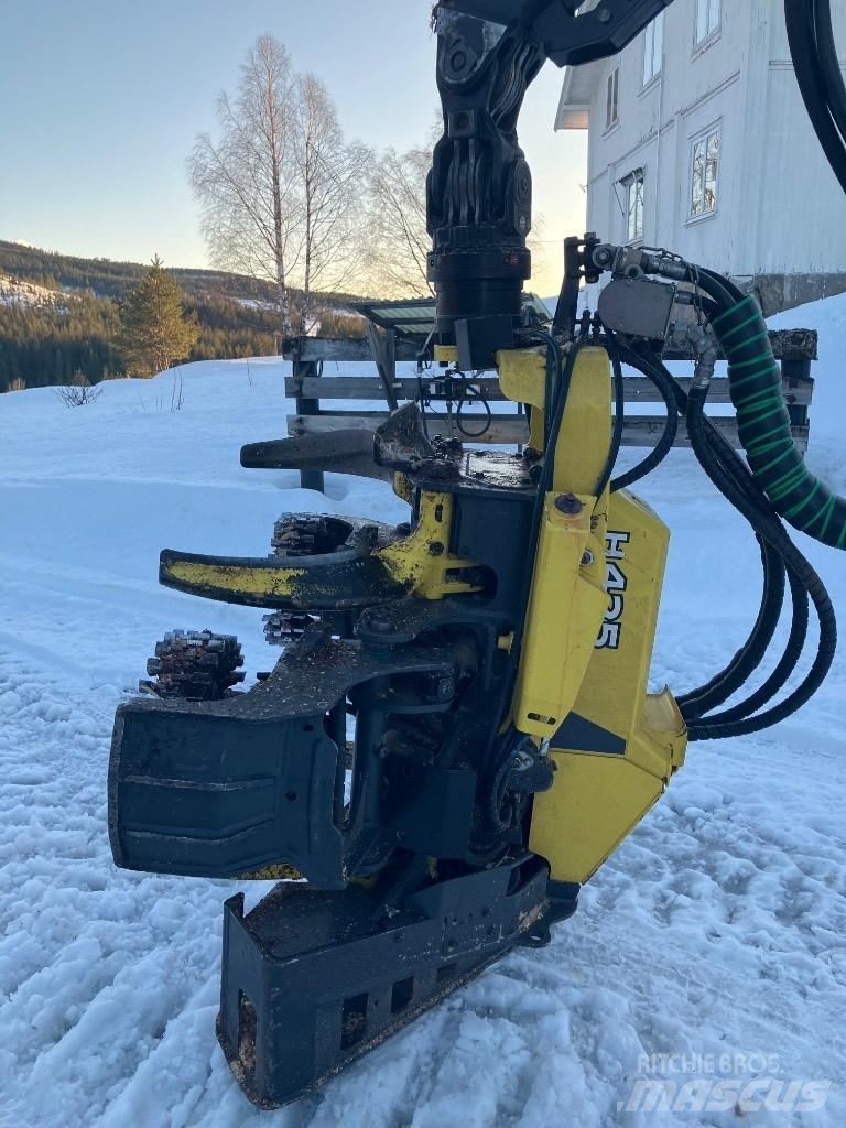 John Deere 1470G Harvesters